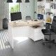 Bürotisch mit drei Schubladen, Stil, Umgebung