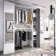 Dressing avec miroir et rideau blanc ambiance