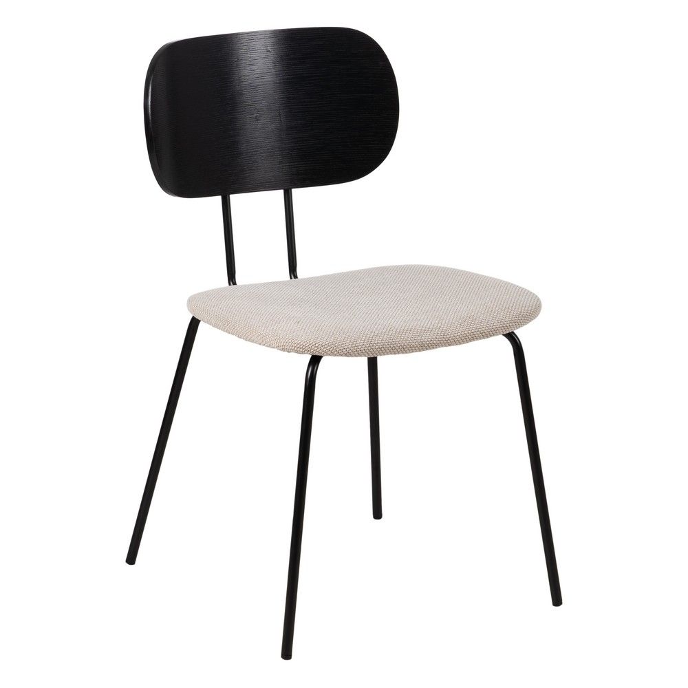 Cadeira de jantar com encosto preto estofada em branco.