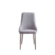 Silla Briana gris claro: estilo escandinavo con patas crema
