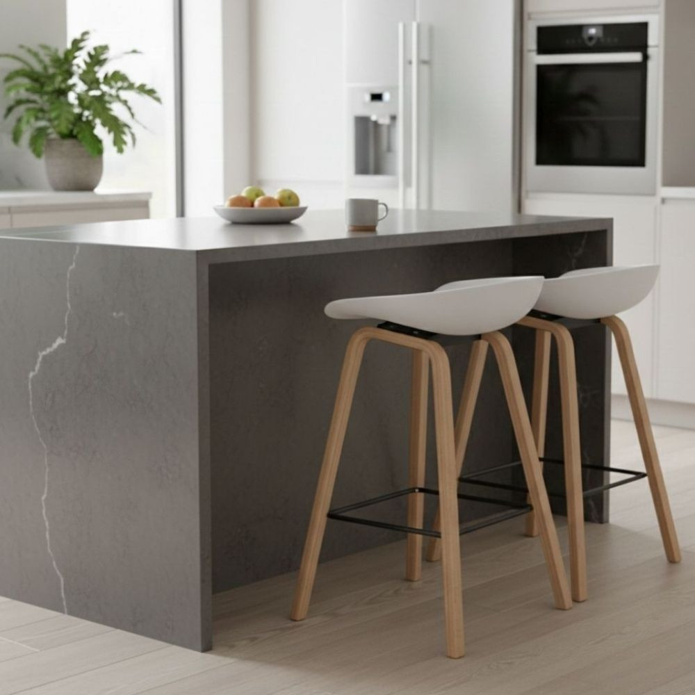 Erneuern Sie Ihre Küche mit dem 2er Pack Barhocker Turin. Skandinavisches Design, weiße Sitze, zerlegt geliefert für Ihren maxim