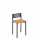 Taburete bajo con respalo Kelsa Negro asiento tapizado en tela Domus color Habana (marrón claro)