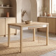 Tavolo da cucina allungabile Ibiza ambientato, con piano in rovere ercole e gambe in legno di faggio, su fanmuebles