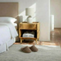 Mesita de noche de madera de mango natural con cajón y hueco 45 x 50 x 35 cm
