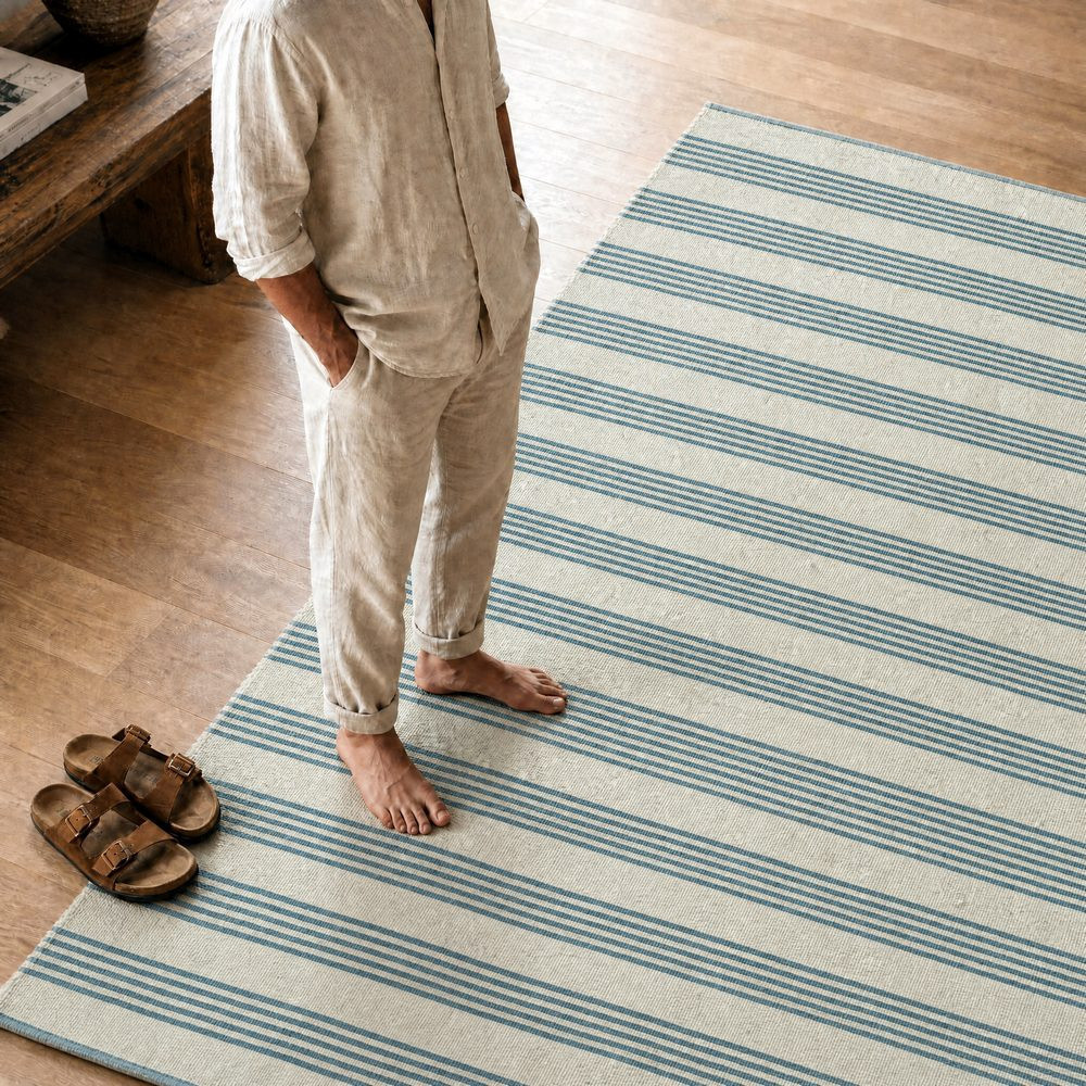 Alfombra in and out reversible a rayas en polipropileno azul índigo 160 x 1 x 230 cm