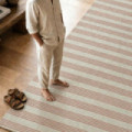 Alfombra gran formato in and out reversible a rayas en polipropileno terracota 200 x 1 x 300 cm
