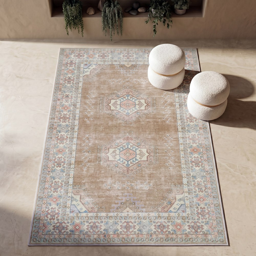 Alfombra impresa étnica con doble medallón camel y celeste 160 x 1 x 230 cm