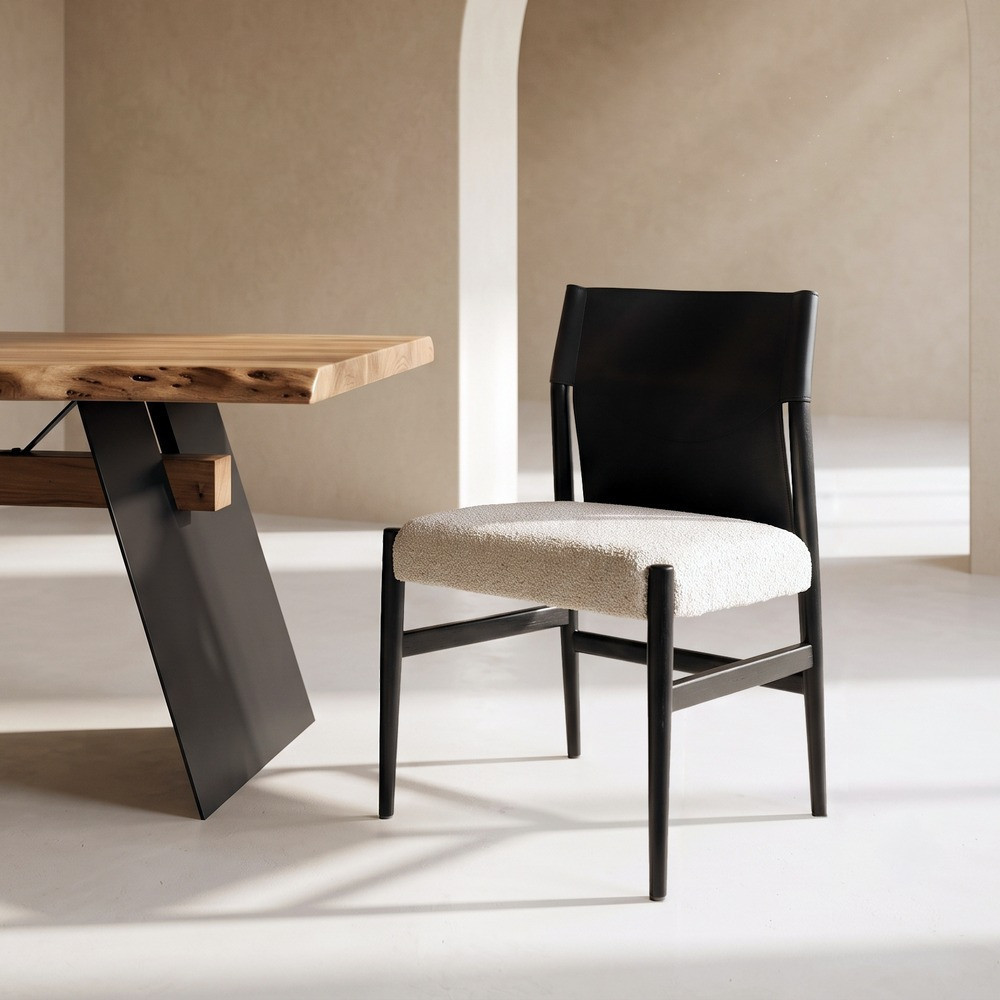 Silla de uso profesional en metal y tejido con respaldo de símil piel blanco y negro 50 x 81,5 x 50 cm