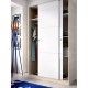 Armadio con ante scorrevoli Slide da 120 cm in bianco rovere per un ambiente aperto.